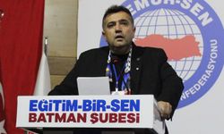 Eğitim-Bir-Sen Batman Şubesinde Şehmuz Önlü yeniden başkan seçildi