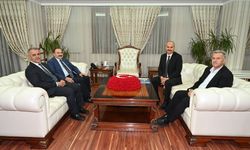 Eski Bakan Veysel Eroğlu Vali Canalp’i Ziyaret Etti