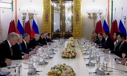 Putin ve Katar Emiri Al Sani, ekonomik ve enerji iş birliğini ele aldı