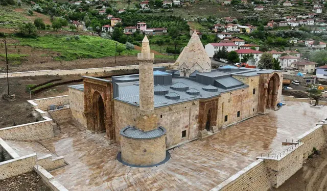 Divriği Ulu Cami bugün ibadete açılıyor