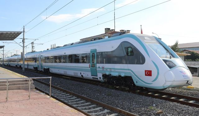 Yerli üretim tren ne  zaman raylara iniyor?