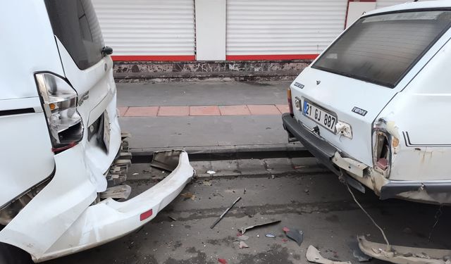 Sigorta Caddesi’ndeki Kaza Ucuz Atlatıldı