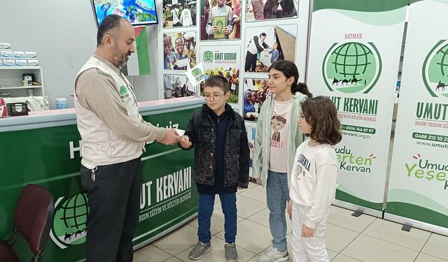 Batman'da çocuklardan Gazze için fedakarlık: Burs ve harçlıklar bağışlandı