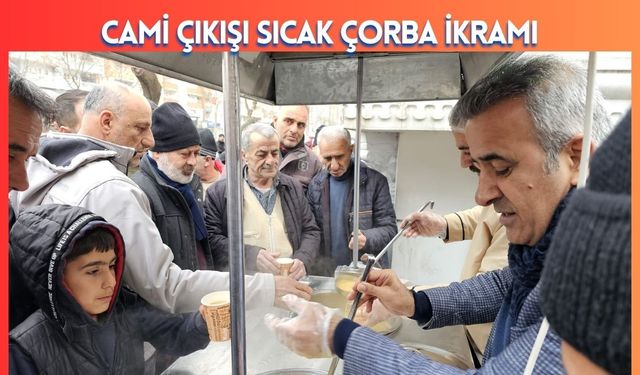 Cami Çıkışı Sıcak Çorba İkramı