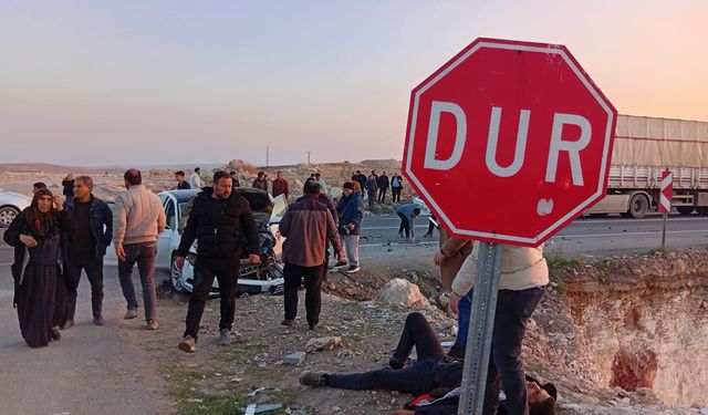 Şanlıurfa-Gaziantep kara yolunda trafik kazası