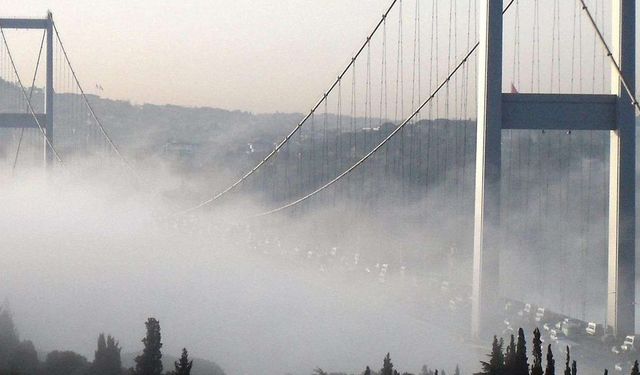 İstanbul Boğazı'nda gemi trafiği durduruldu