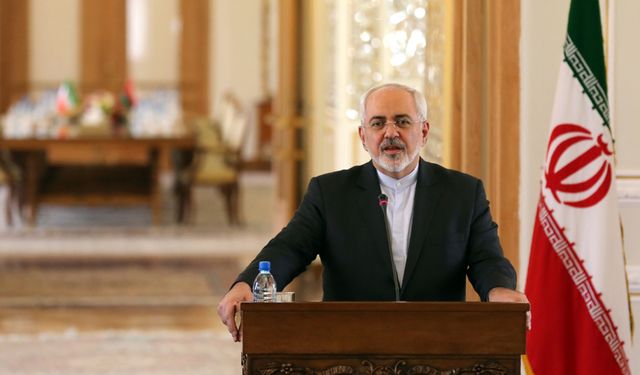 Startejik işlerden sorumlu İran Cumhurbaşkanı Yardımcısı Cevad Zarif istifa etti