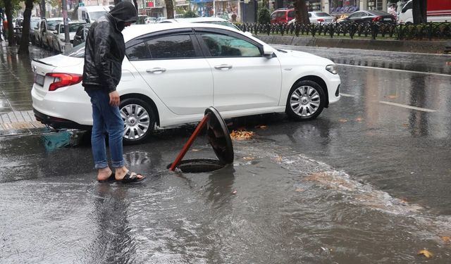 Meteoroloji'den kuvvetli yağış ve fırtına uyarısı