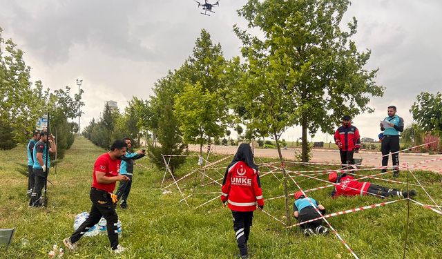 Kıra Dağı Mesire Alanında UMKE Kampı Düzenlendi