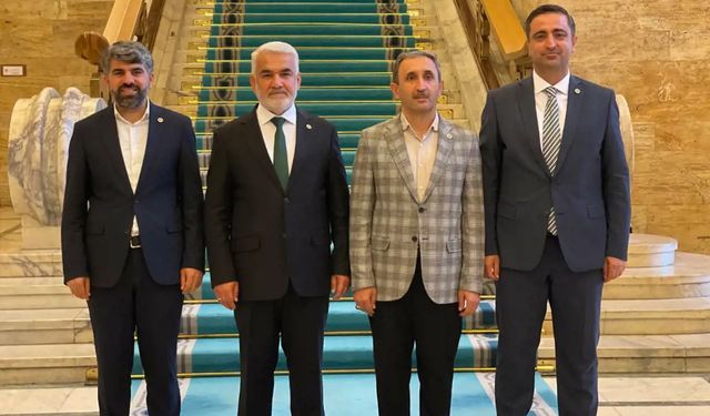 HÜDA PAR’dan "dini değerlere hakaretin cezalandırılmasına" ilişkin kanun teklifi