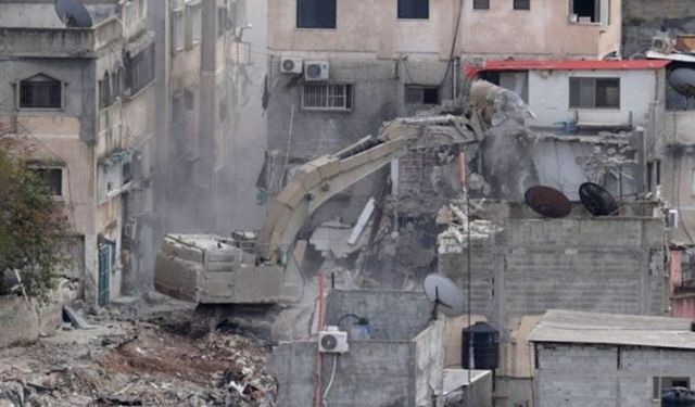 İşgalciler 5 ayda Batı Şeria'da bin Filistinlinin evini yıktı