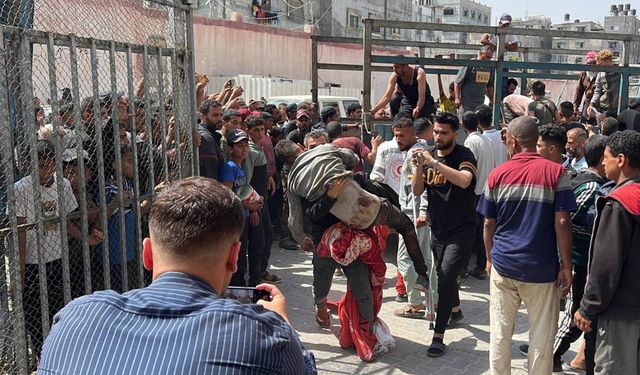 Katil rejim, yine yardım bekleyen sivilleri hedef aldı: En az 26 şehit, 200 yaralı