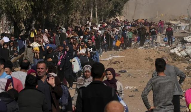İşgal ordusu, Gazze'nin doğusundaki mahallelerin tamamını boşaltmakla tehdit ediyor