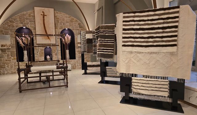 Hasankeyf'te tiftik dokuma geleneği yaşatılıyor