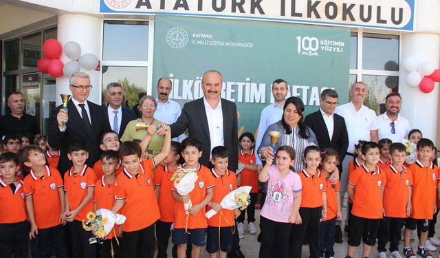 Batman'da 2025-2026 eğitim öğretim yılı İlköğretim Haftası kutlandı