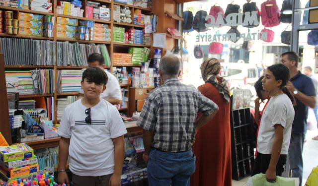 Batman'da Eğitim sezonu açıldı, kırtasiyelerde hareketlilik arttı
