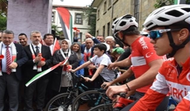 Filistin ve Sumud'a destek için duyarlı Müslümanlar Alanya’da bir araya geldi.