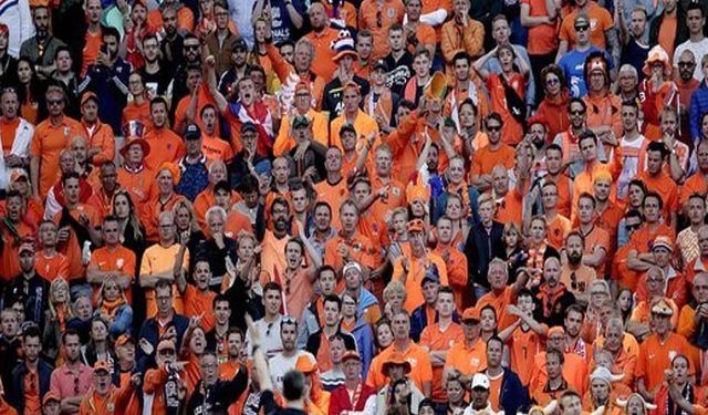 Hollanda'da siyonist takımlara veto