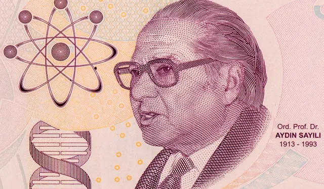 Aydın Sayılı Kimdir?