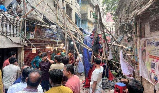 Bangladeş'teki 5,7'lik depremde 3 kişi öldü