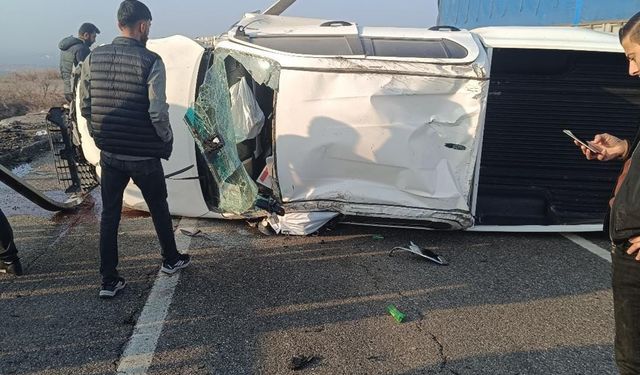 Batman–Bismil yolunda yine kaza! Pikap Sürücü Ağır Yaralı
