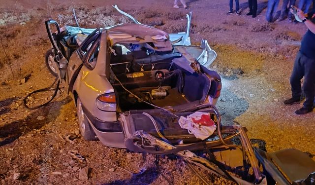 Yeni Diyarbakır Çevre Yolunda Feci Kaza: 3 Yaşındaki Çocuk Hayatını Kaybetti, Baba Ağır Yaralı