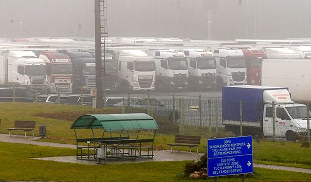 Litvanya, Belarus ile sınırını açmaya karar verdi