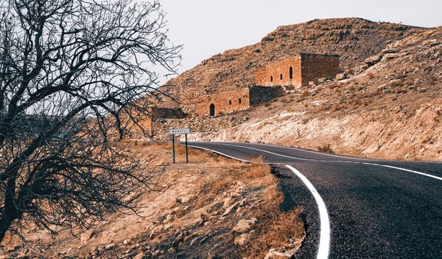 Özel İdare, Gercüş Köy Yollarını Daha Güvenli Hale Getirdi