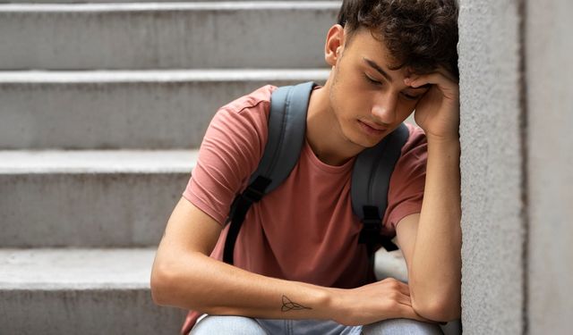 WHO uyardı: Gençlerin ruh sağlığı 15 yılda üçte bir oranında kötüleşti