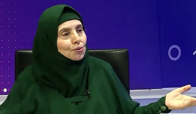 Emine Şenlikoğlu kimdir?