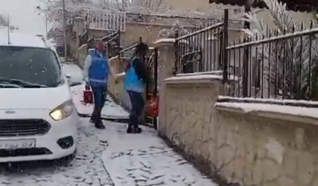 Batman'da evde sağlık hizmetleri kış koşullarına rağmen sürüyor