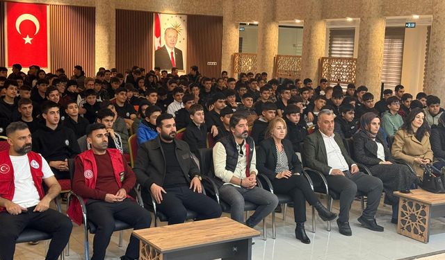Batman’da Liselerde Gençlik Merkezi Tanıtımı