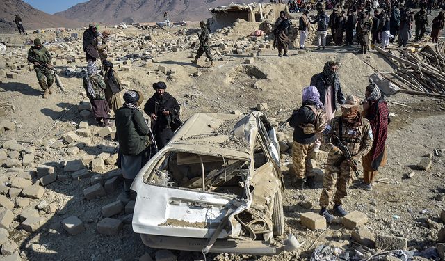 Pakistan ile Afganistan arasında çatışma: Barış görüşmeleri çöktü, sınır hattı yeniden gerildi