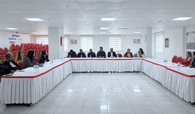 Proje Ofisinden Yurtlarda İstişare Toplantısı
