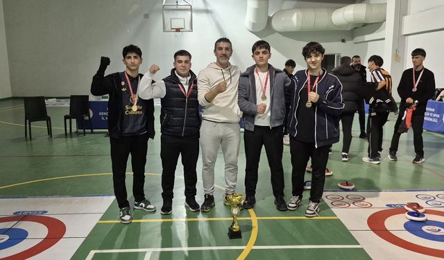 Sosyal Bilimler Anadolu Lisesi Floor Curlıng’de İl Şampiyonu