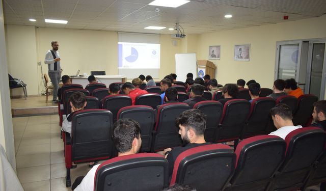 Üniversite Öğrencilerine Bağımlılığa Karşı Bilinçlenme Eğitimi