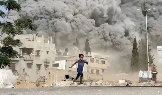 Ateşkes kâğıt üzerinde: Siyonist işgalciler Gazze'yi bombalamayı sürdürüyor