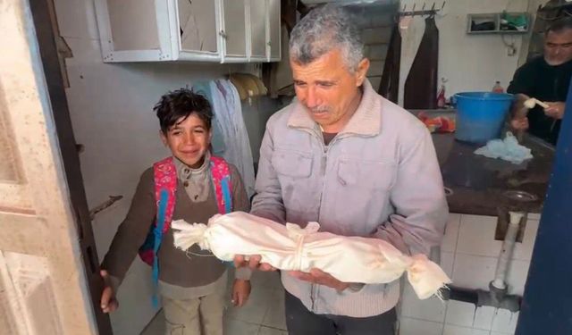 Gazze'de soğuk can almaya devam ediyor: Bir haftalık bebek şehit oldu