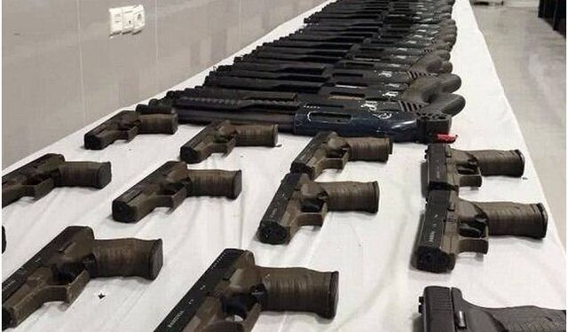 İran: İsyan hazırlığında 60 bin silah ele geçirildi, 2 terörist yakalandı