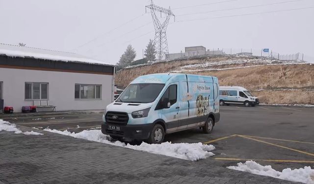 Batman Belediyesi’nden Kış Şartlarında Besleme Çalışması