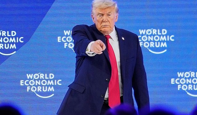 Trump'tan Grönland mesajı: Gümrük vergileri iptal edilecek