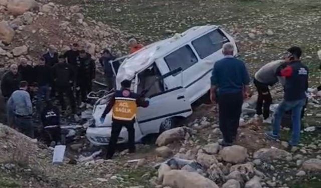 Batman'da otomobil uçuruma yuvarlandı: 1 ölü