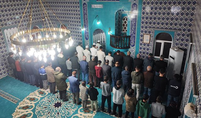 Beşiri ilçesinde ilk kez hatimle teravih namazı kılındı