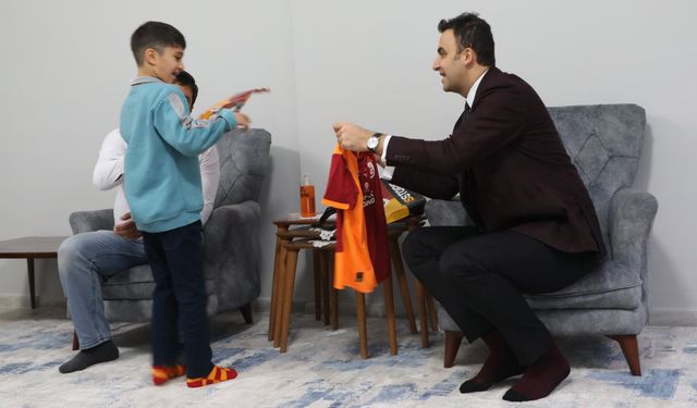 Hasankeyf Kaymakamından Hane Ziyaretleri