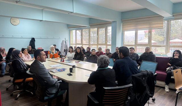 Kozluk’ta Öğretmenlere Yönelik Kanser Tarama ve Farkındalık Eğitimi