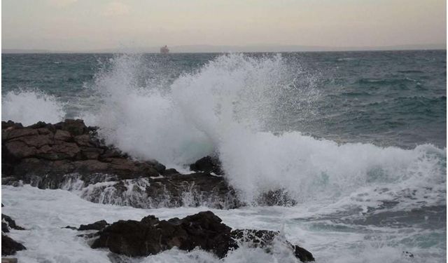 Meteoroloji Genel Müdürlüğü’nden Fırtına ve Toz Taşınımı Uyarısı