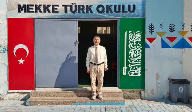 Rektör Demir, Mekke’de Öğrencilerle Bir Araya Geldi