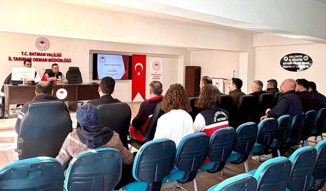 Batman'da unlu mamul ve hazır yemek çalışanlarına hijyen eğitimi