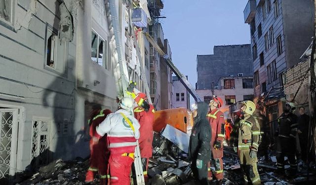 Emrîka û rejîma sîyonîst li ser Îran û Lubnanê êrîşên dijwar pêk anîn: Cîhên sîvîlan hedef girtin