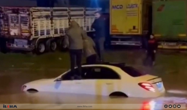 Li Şirnexê lehî: Kesên di wesayîtan de asê mabûn hatin rizgarkirin